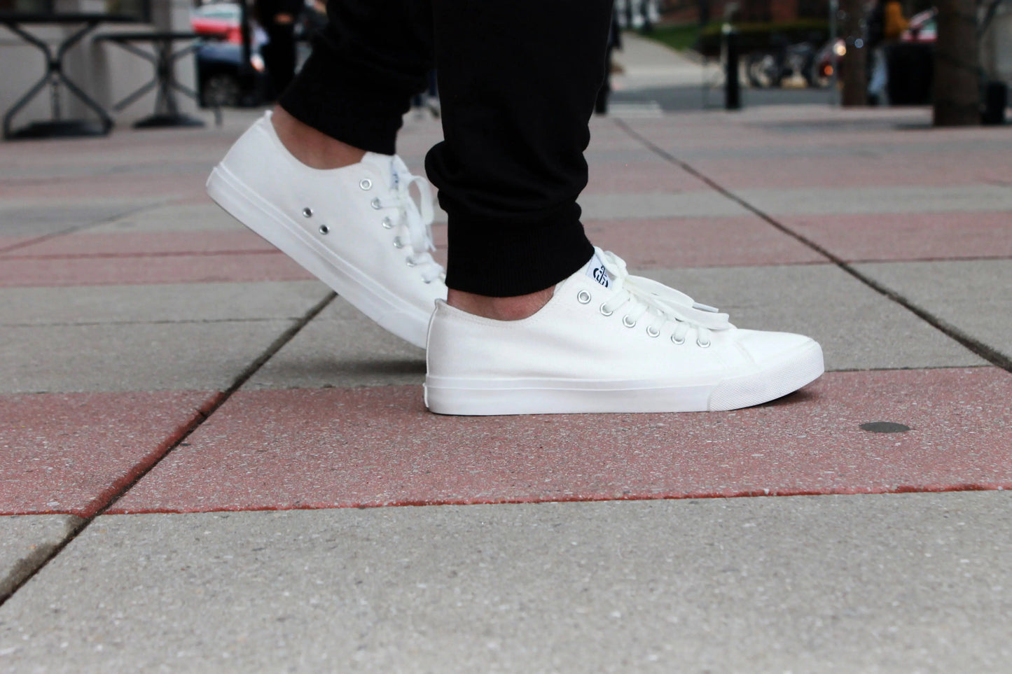 Retro Low Top All White Casual Shoes Unisex